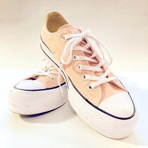 Limited Edition Platform Converse!